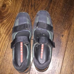 prada designer shoes